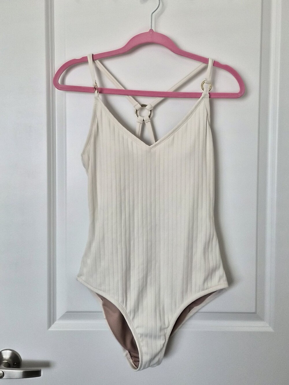 Kona Sol Cream Ribbed One-Piece Swimsuit with Gold Details Size Medium